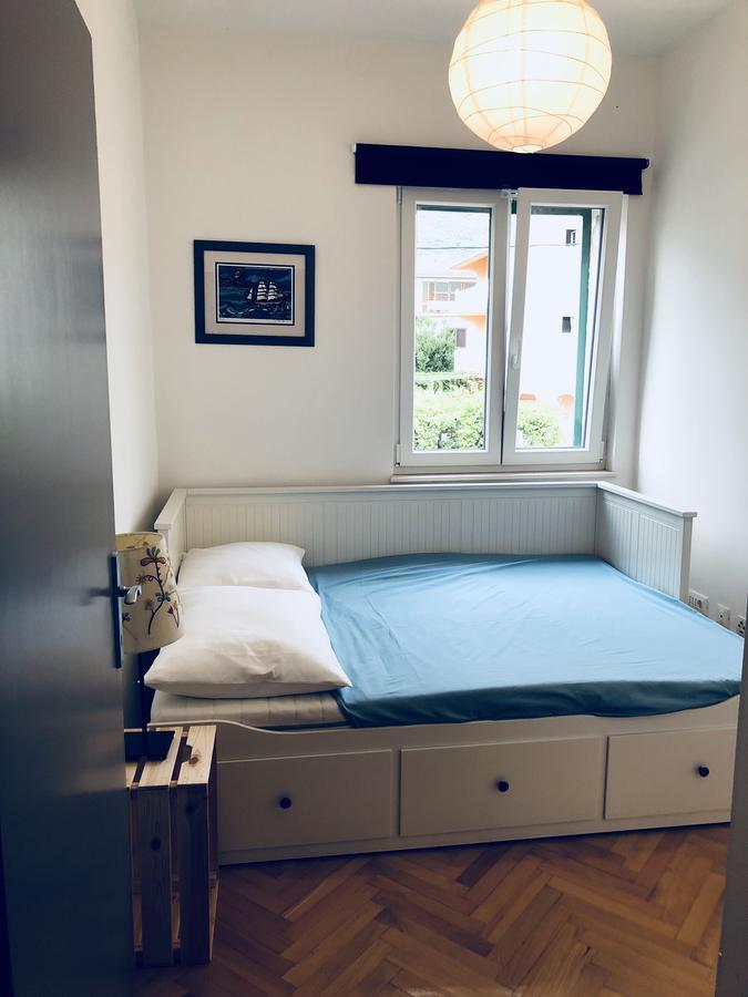 Apartment Tomas Kaštela Екстериор снимка