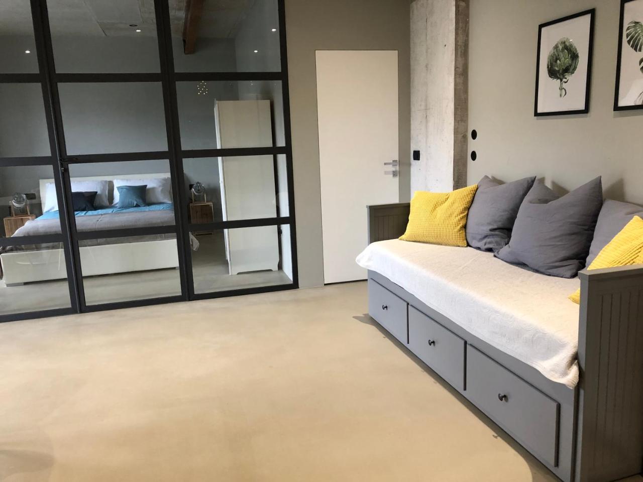Apartment Tomas Kaštela Екстериор снимка
